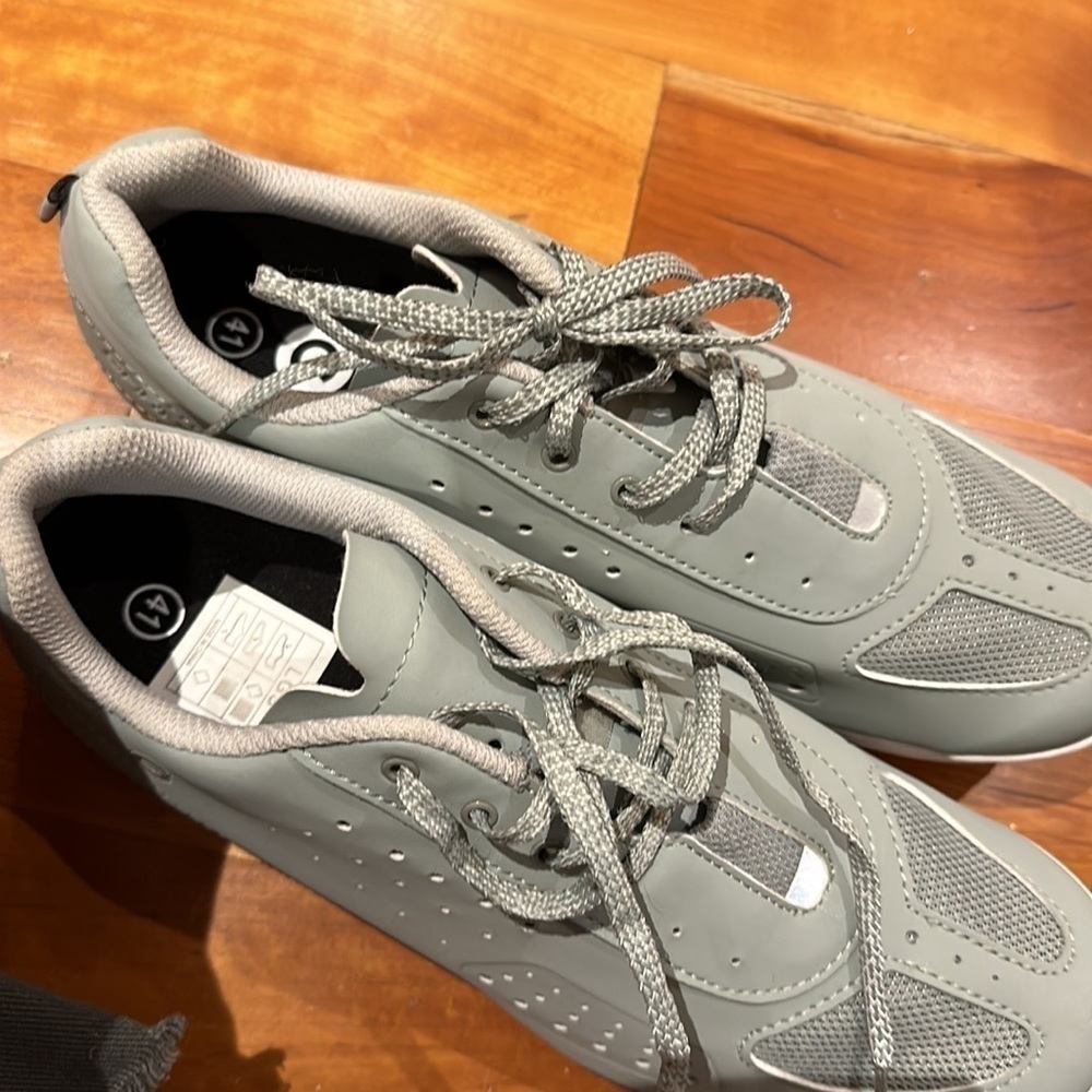 Garneau Urban Cycling Shoes Women’s 10 - Picture 9 of 9